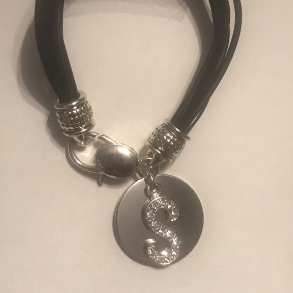 Vintage 6 Strand Black Vegan Waxed Cord Initial Rhinestone “S” Bracelet 7.5 - Picture 10 of 15